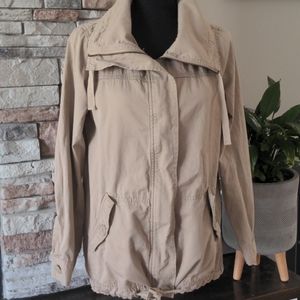 Women's lightweight jacket